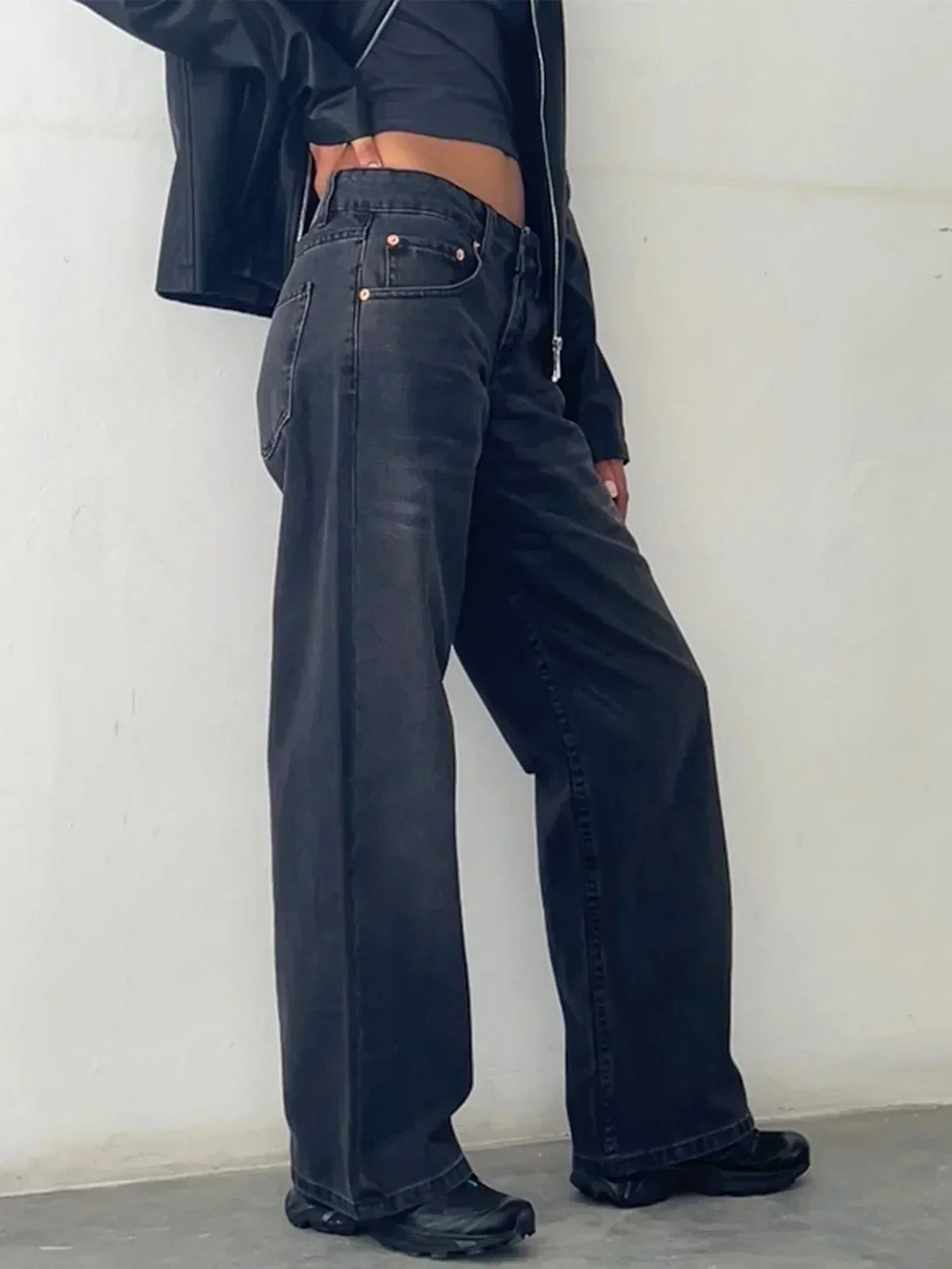 Low Rise Baggy Wide Leg Jeans
